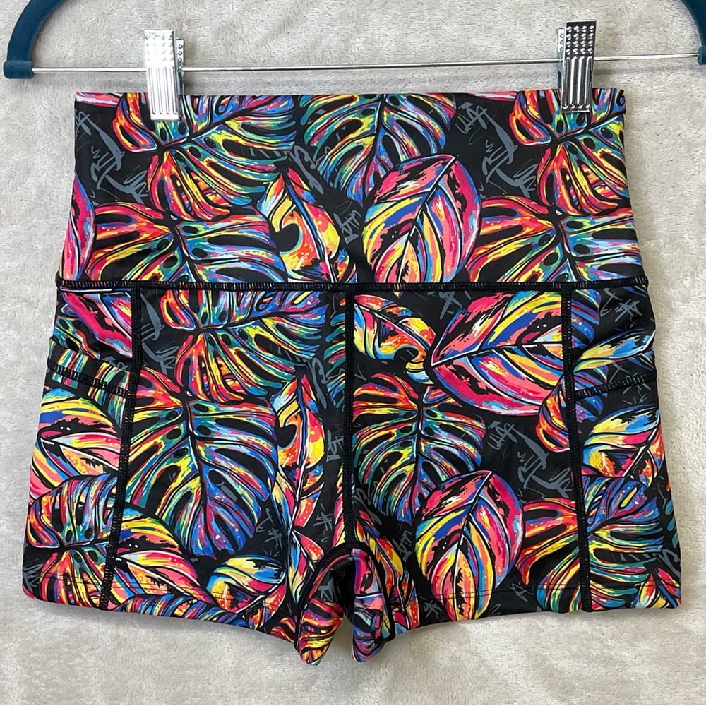 CVG Constantly Varied Gear Tropic Like Its Hot 2.5" Shorts Womens XS - Picture 4 of 6